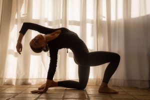 YOGA PARA MEJORAR TU VIDA SEXUAL